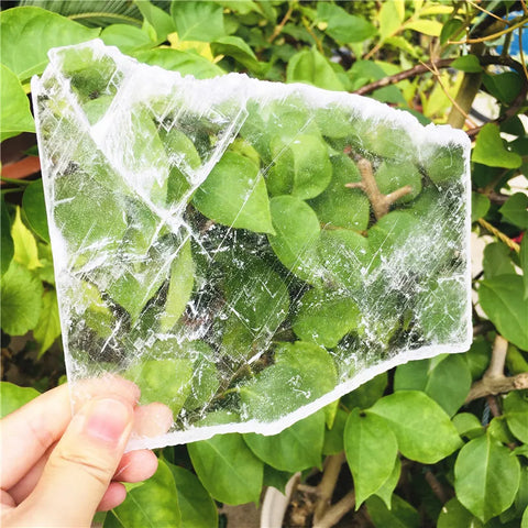 Selenite specimen