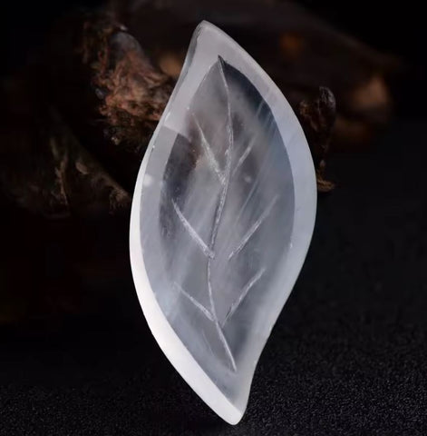 Selenite leaf tray